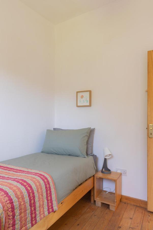 The Common Knowledge Centre Hostel Kilfenora ภายนอก รูปภาพ
