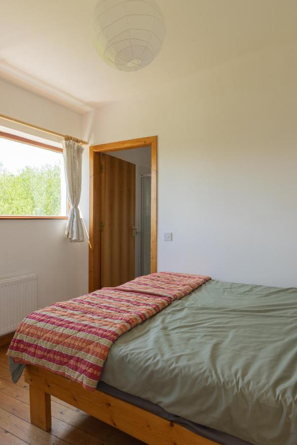 The Common Knowledge Centre Hostel Kilfenora ภายนอก รูปภาพ